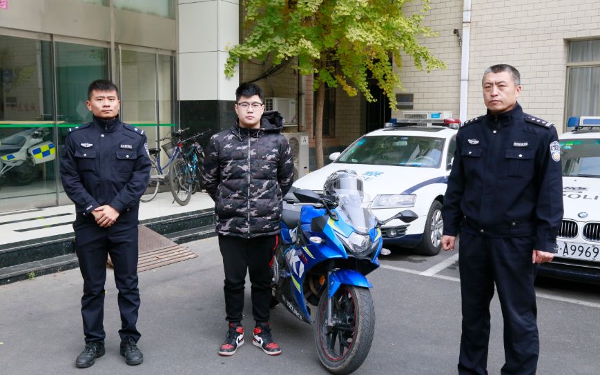 交警突发视频，交警vlog 