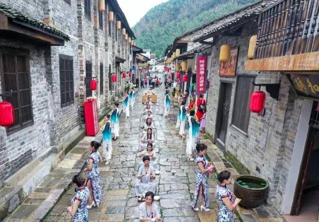 瑞士与古都西安，文化与历史交融的旅游攻略